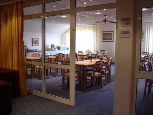 Neustaedter Hof Hotel Garni Neustadt am Rübenberge Eksteriør billede