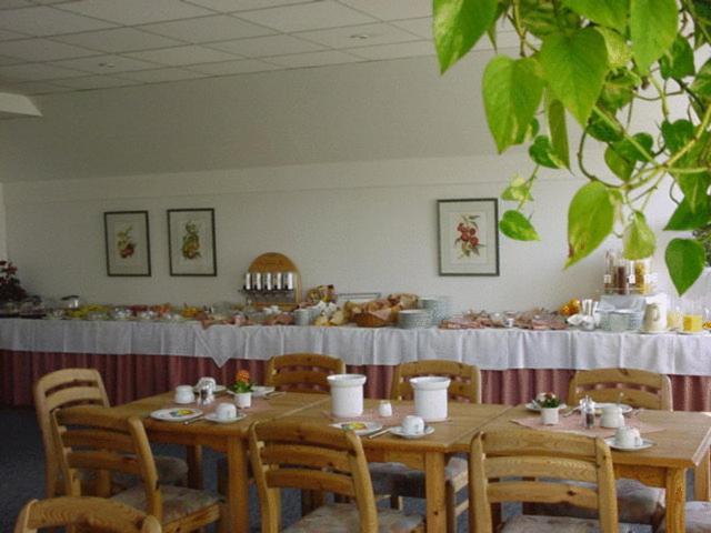 Neustaedter Hof Hotel Garni Neustadt am Rübenberge Eksteriør billede